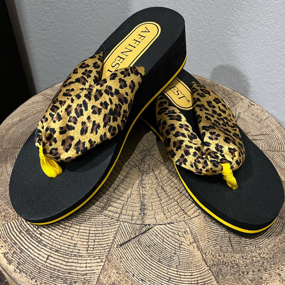 Yellow and black cheetah print sandals